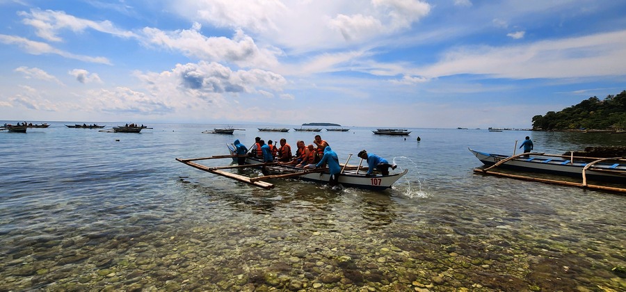 Oslob Whale Shark (2) oslob whale shark (2)